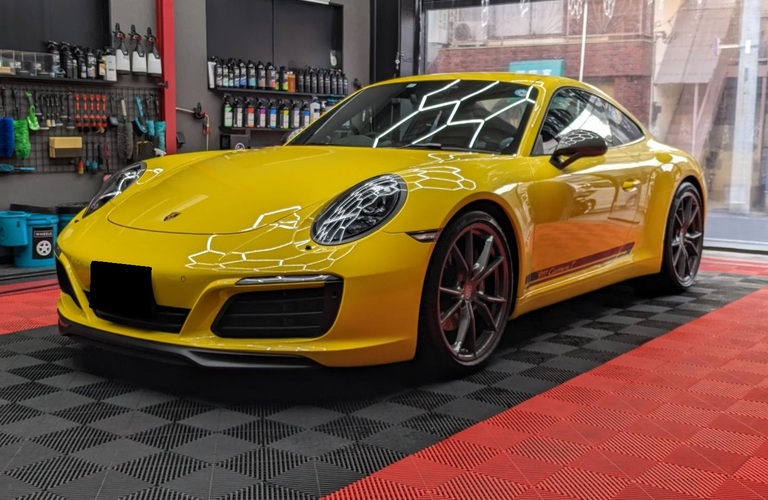 中古車のボディも新車時同様の艶と輝きを再生させます | 練馬区のカーコーティングなら丁寧に仕上げるR.M.A
